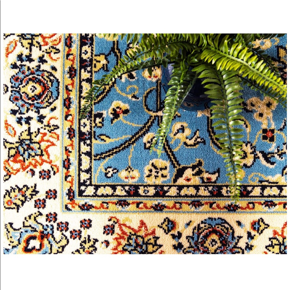 Traditional Area Rug Light Blue Floral 4’ x 6’ - Picture 5 of 8